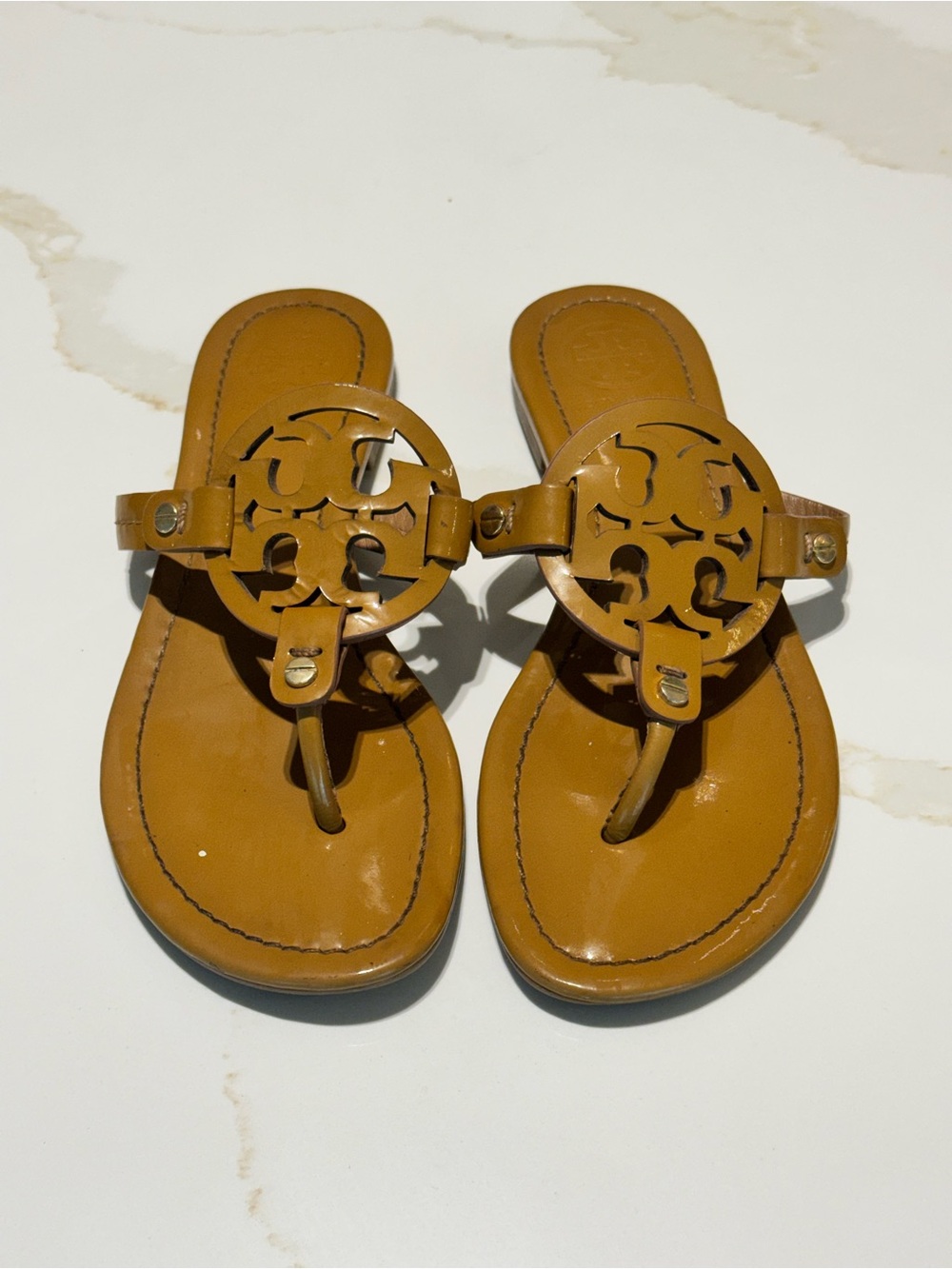 Tory Burch Miller Logo Thong Sandals in Cognac Brown